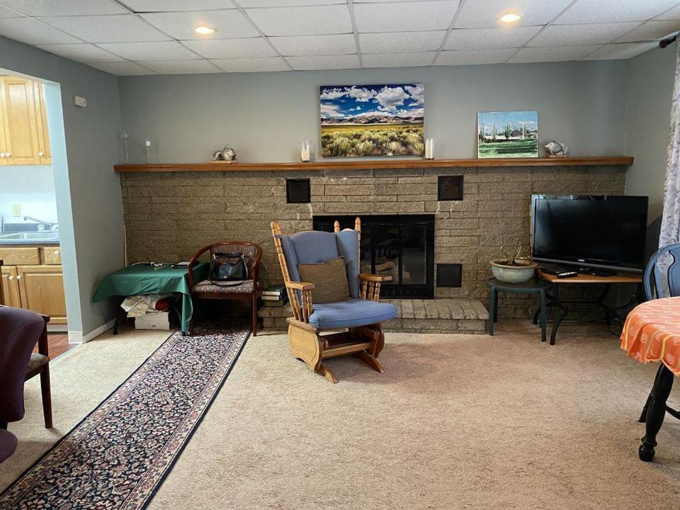 Skaneateles Inn On 20 オーバーン エクステリア 写真