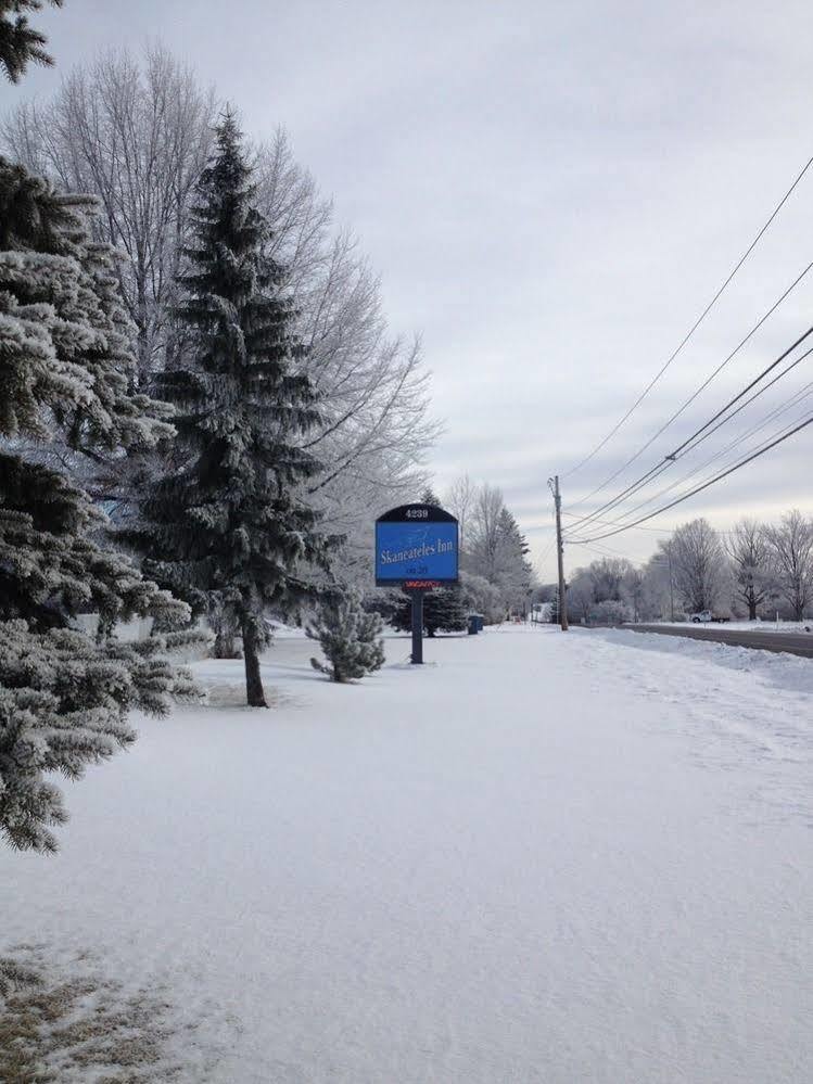 Skaneateles Inn On 20 オーバーン エクステリア 写真